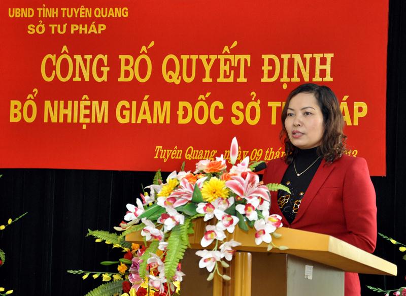 Đồng chí Nguyễn Thị Thược, Giám đốc Sở Tư pháp Tuyên Quang phát biểu nhận nhiệm vụ